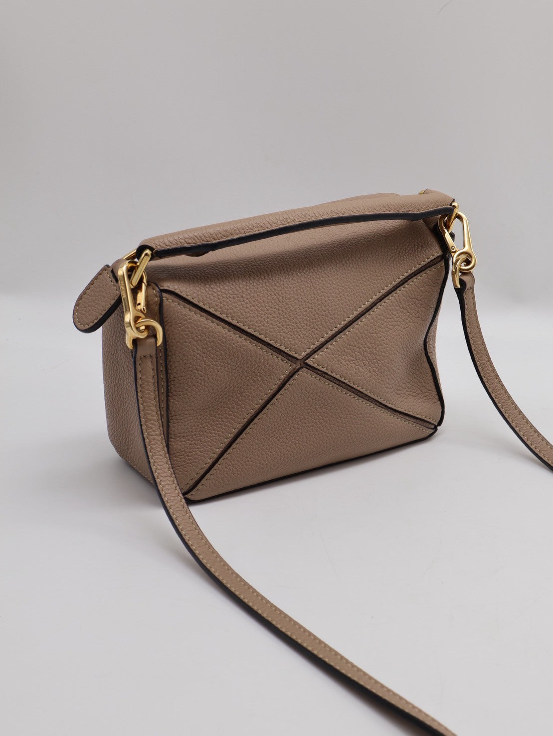 LOEWE Puzzle納帕小牛皮手袋 - 迷你沙色