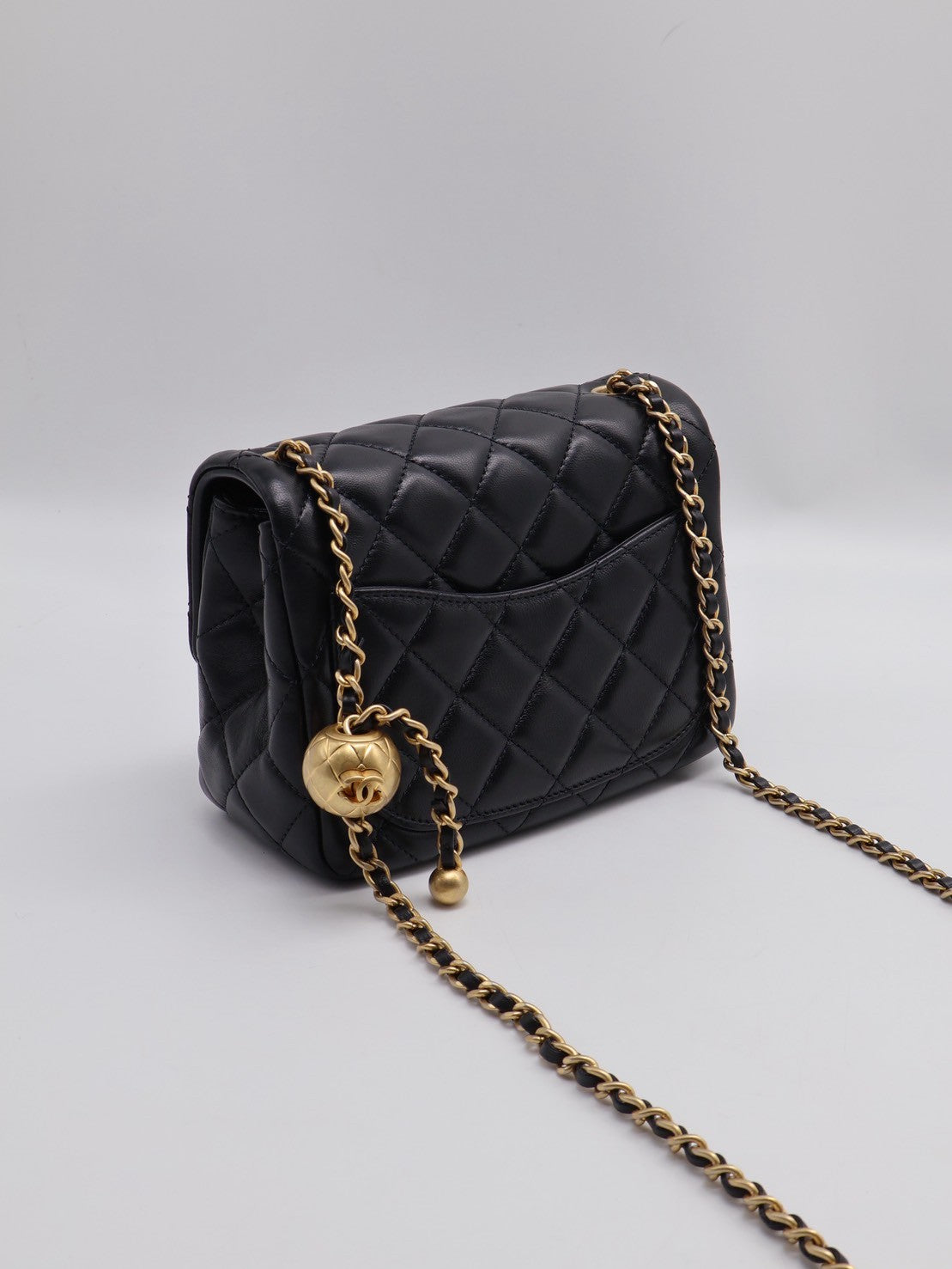 CHANEL 經典口蓋包方胖子 17 - 金球黑金