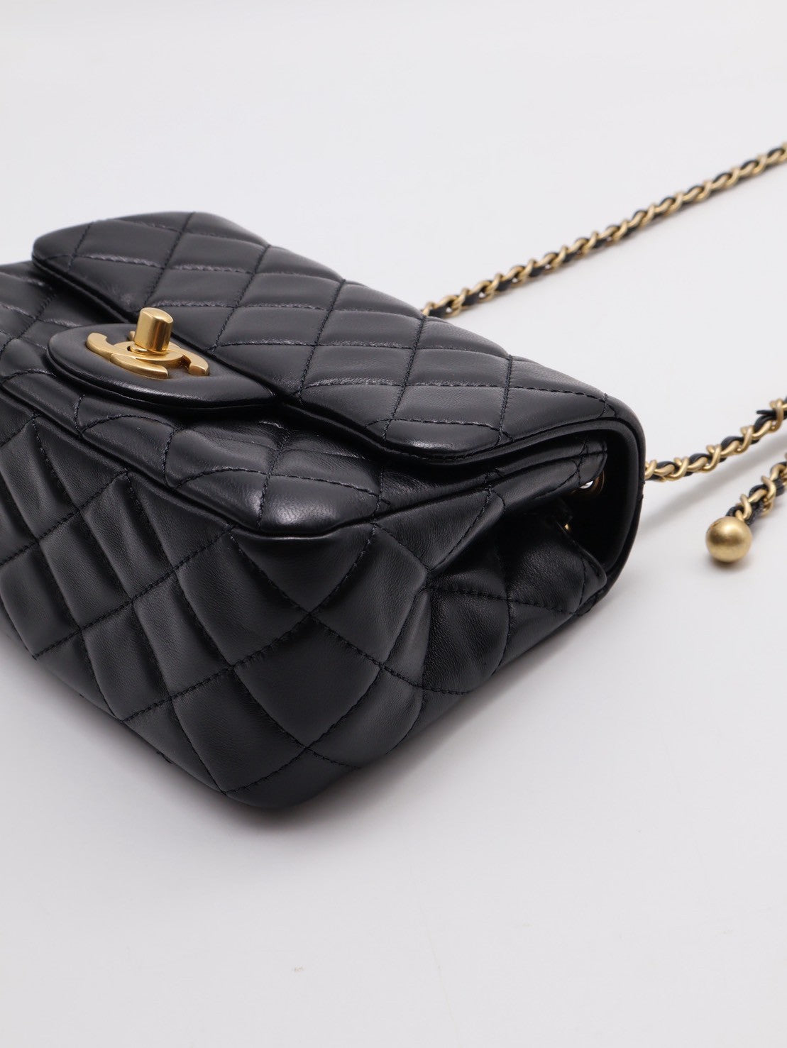 CHANEL 經典口蓋包方胖子 17 - 金球黑金