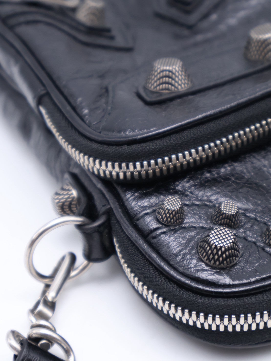 Balenciaga Le cagole斜背小包