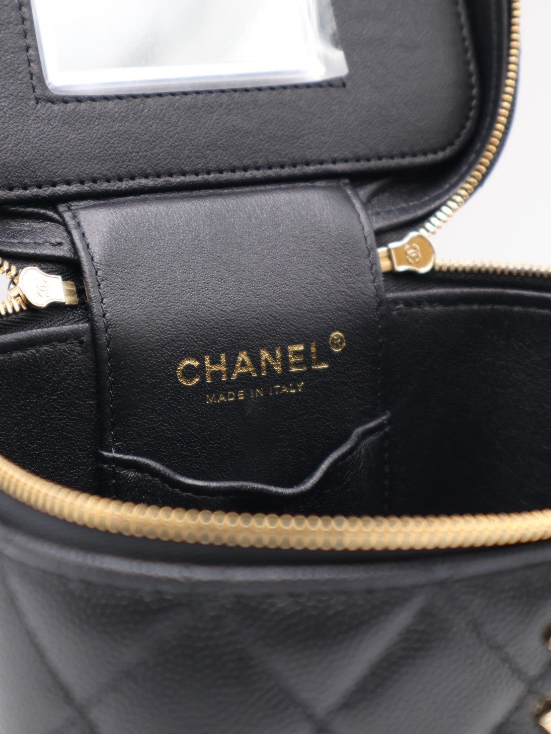 CHANEL 粒面牛皮手提化妝盒 - 黑金