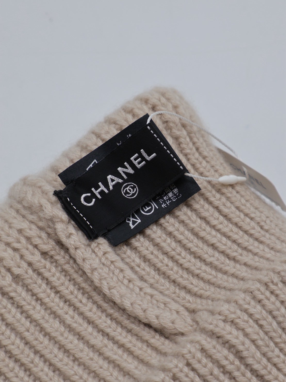 CHANEL 23B針織毛帽 - 米白