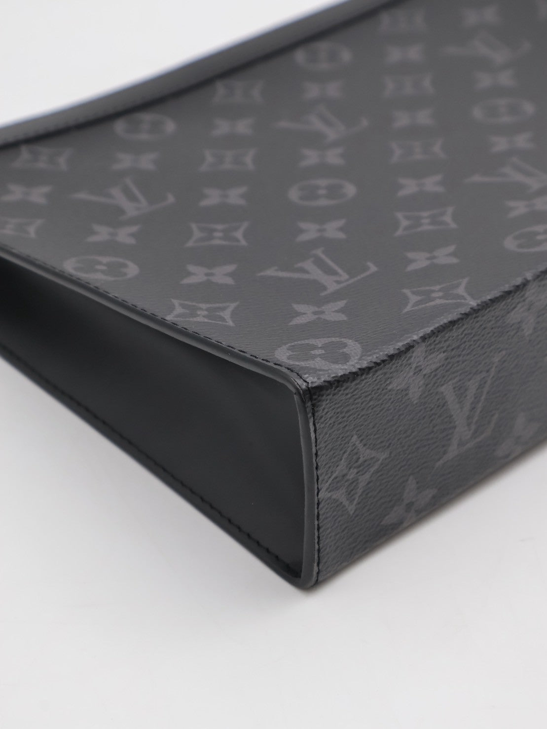 LOUIS VUITTON Pochette Voyage手拿包 - MM灰老花