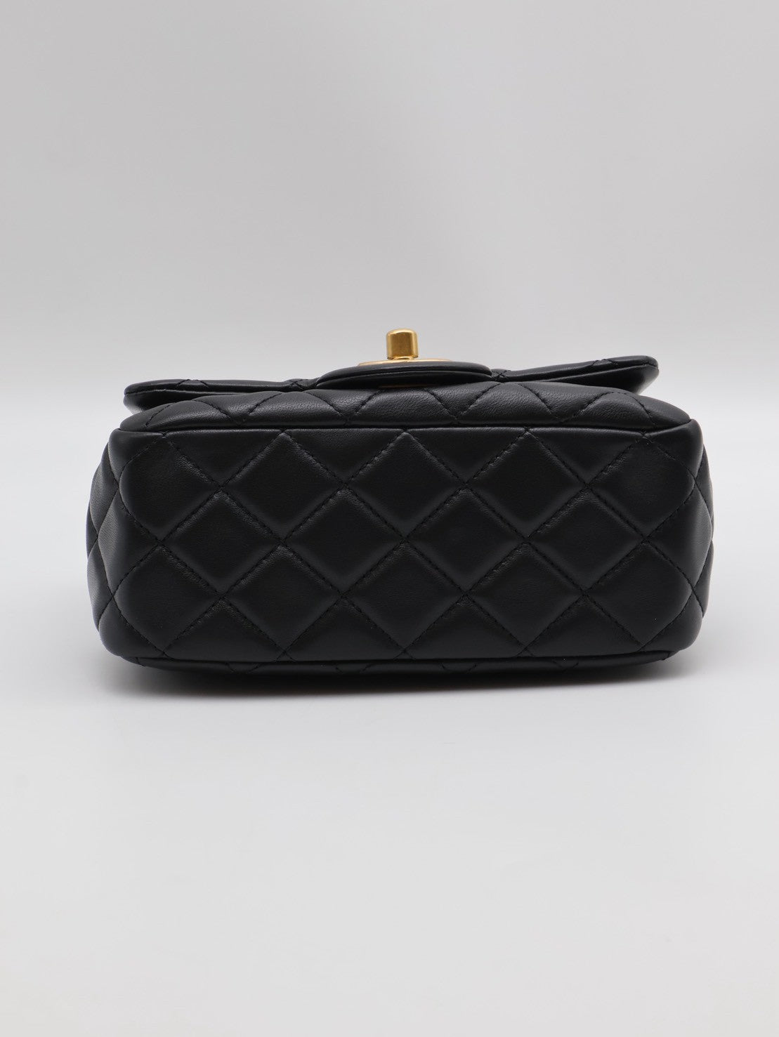 CHANEL 經典口蓋包方胖子 17 - 金球黑金