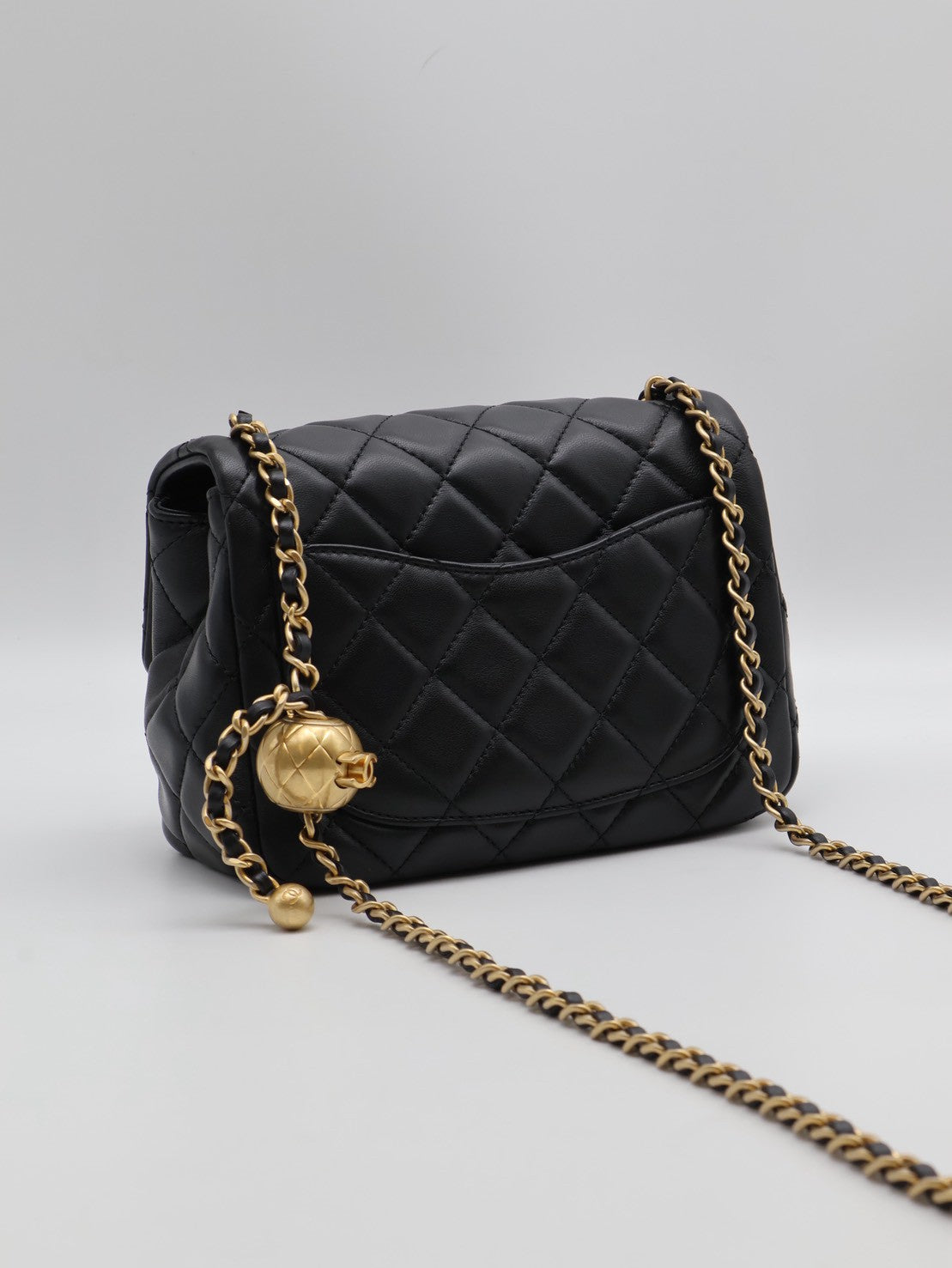 CHANEL 經典口蓋包方胖子 17 - 金球黑金