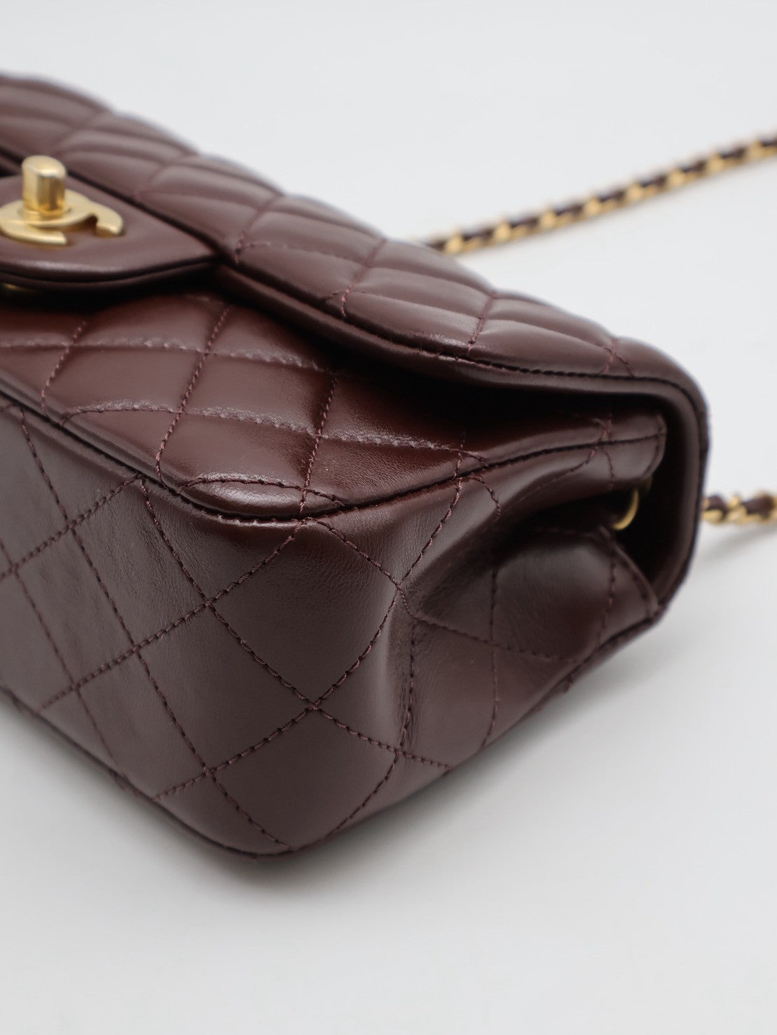 CHANEL 經典口蓋包 Mini CF20 - 金球深棕