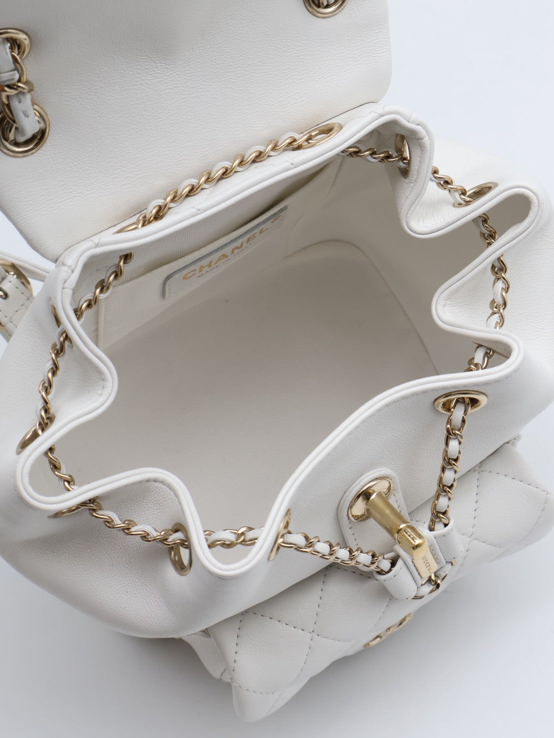 CHANEL Duma小牛皮後背包 - 小號白金