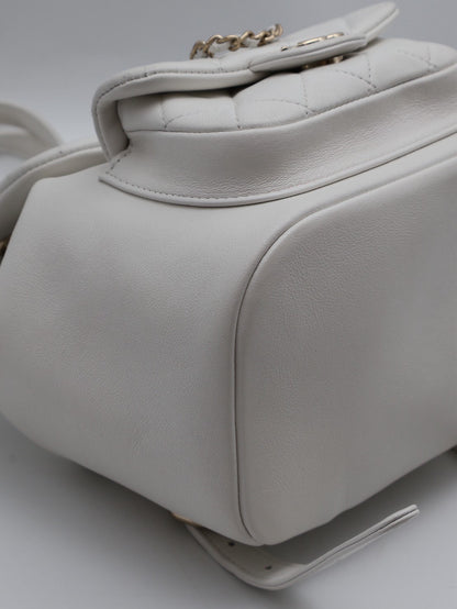 CHANEL Duma小牛皮後背包 - 小號白金