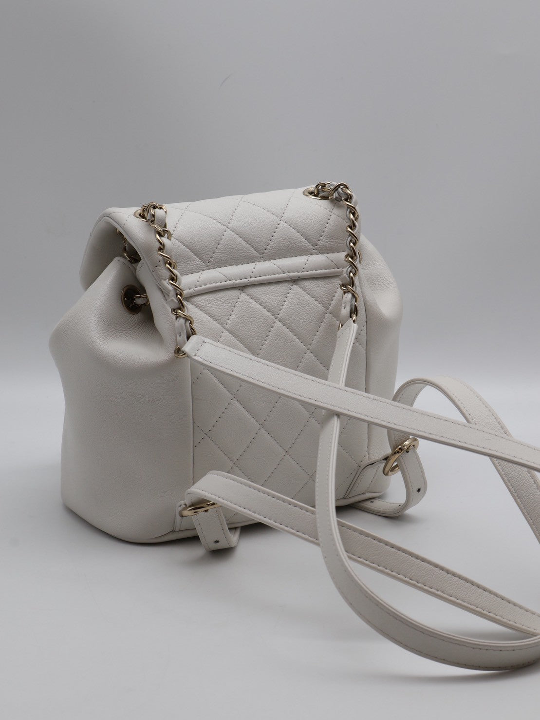 CHANEL Duma小牛皮後背包 - 小號白金