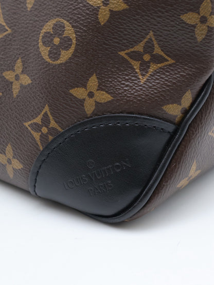 LOUIS VUITTON Boulogne牛角包 - PM黑