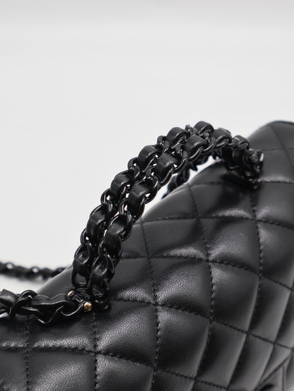 CHANEL 25C漆皮手柄Handle Mini CF - So Black