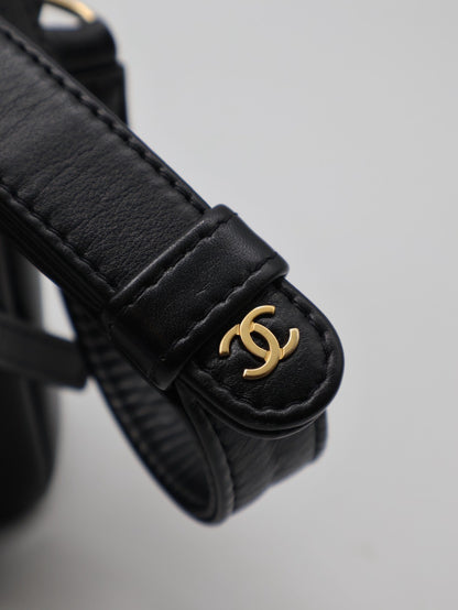 CHANEL 雙口袋炸藥包 - 小號黑金