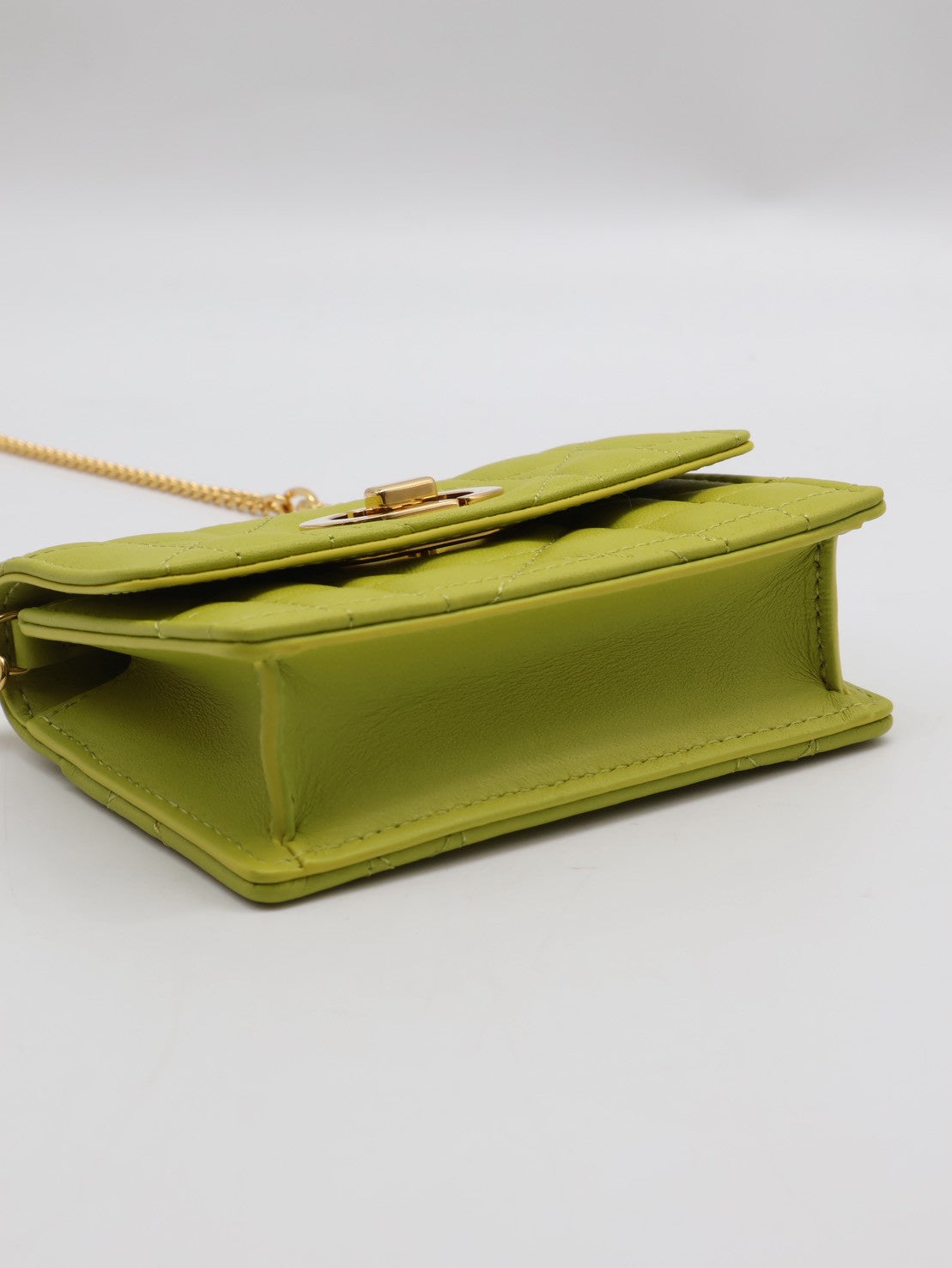DIOR Caro藤格紋迷你鍊帶小包 - 果綠金