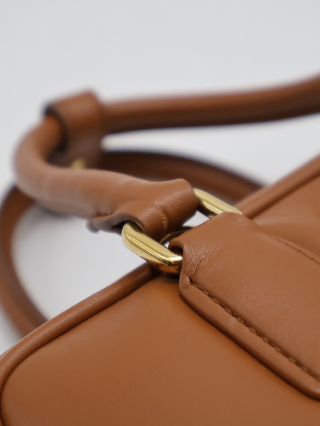 Miu Miu - Arcadie保齡球包 - 小號焦糖棕