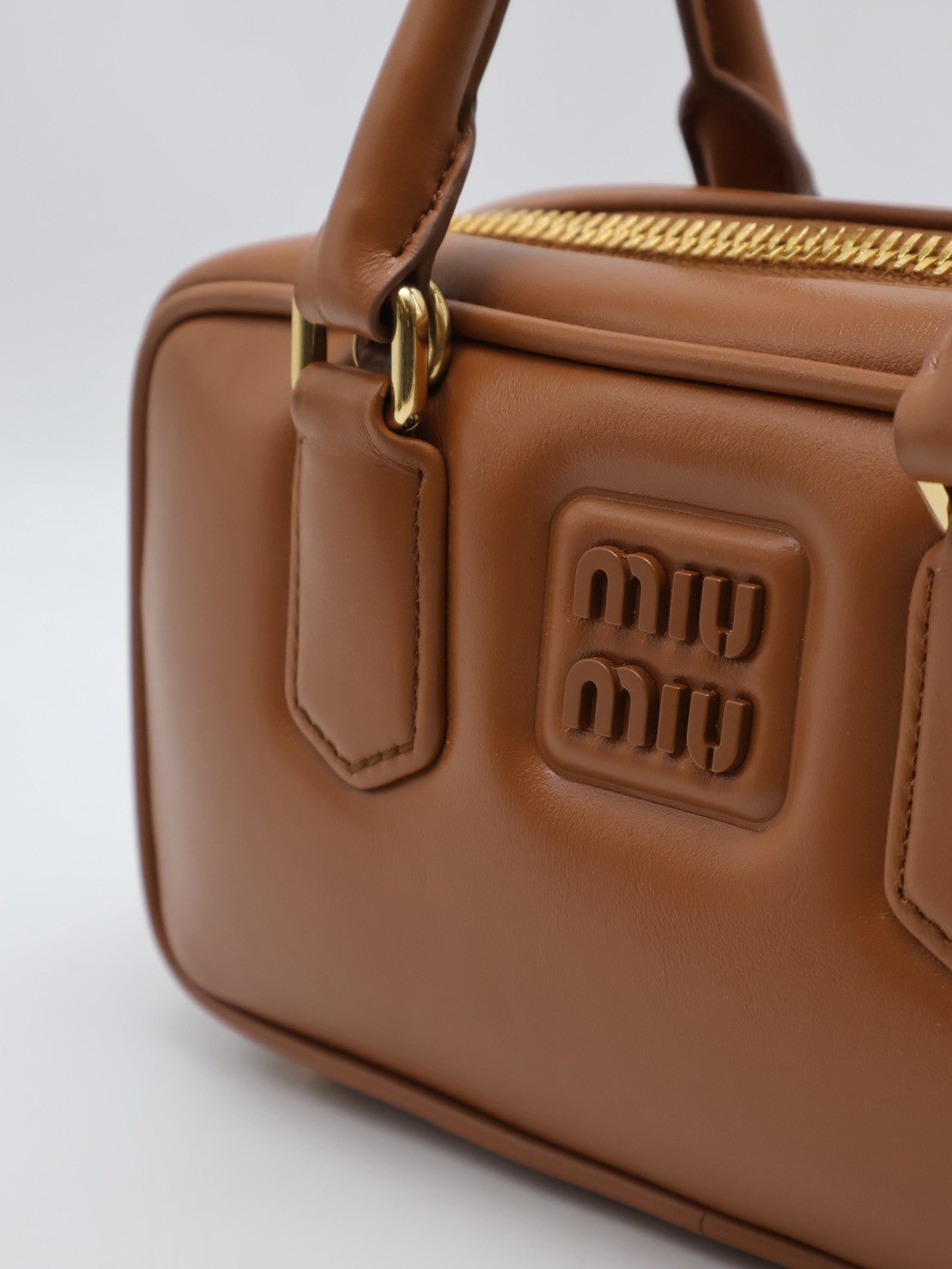 Miu Miu - Arcadie保齡球包 - 小號焦糖棕