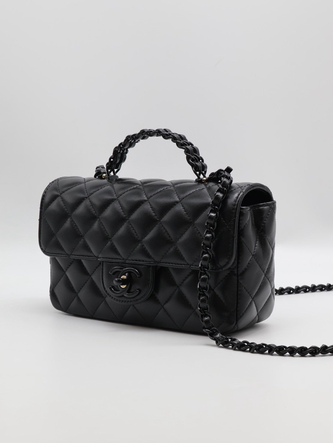 CHANEL 25C漆皮手柄Handle Mini CF - So Black