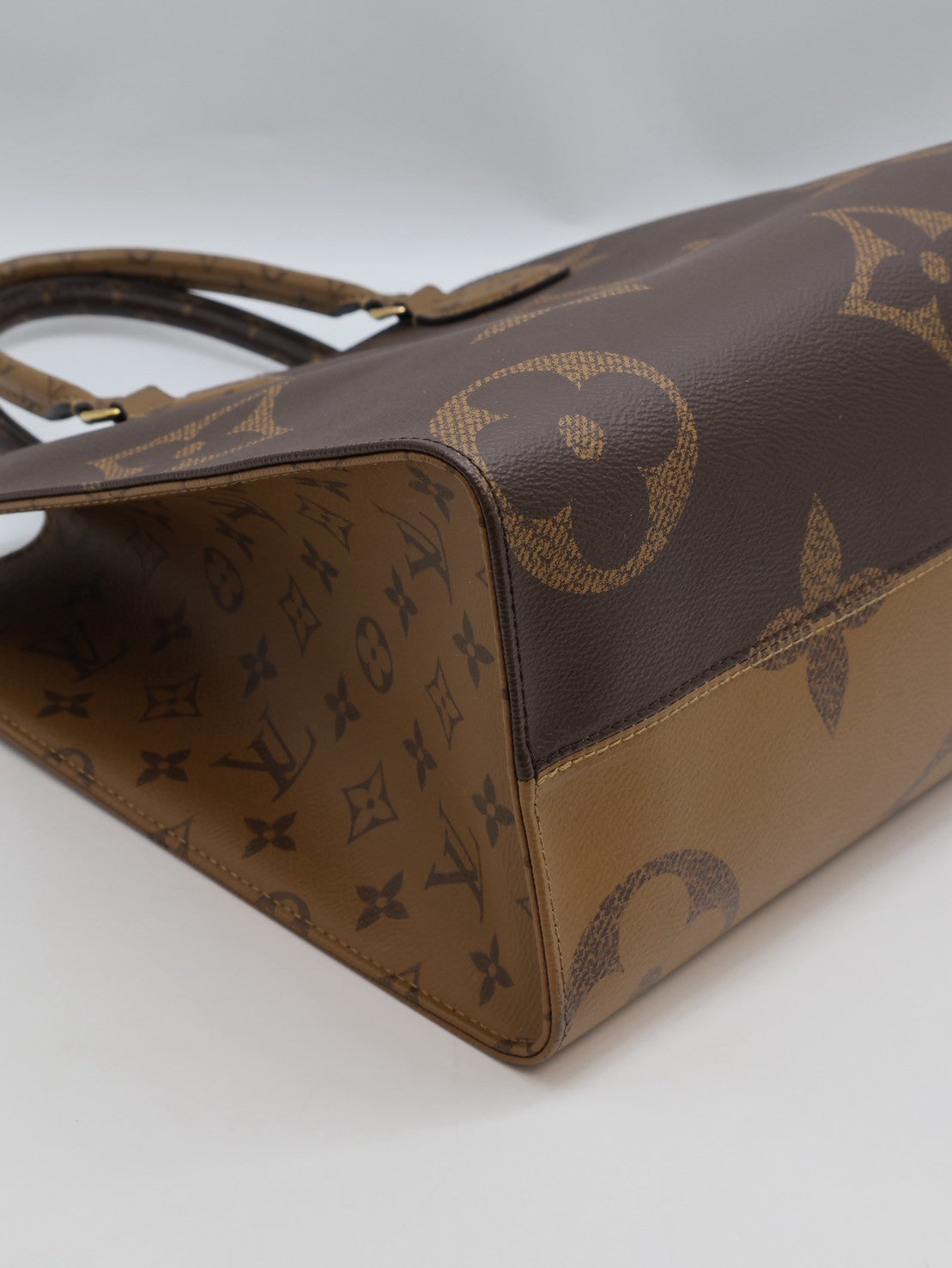 LOUIS VUITTON On The Go - MM