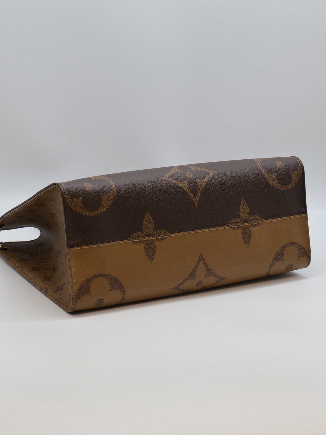 LOUIS VUITTON On The Go - MM