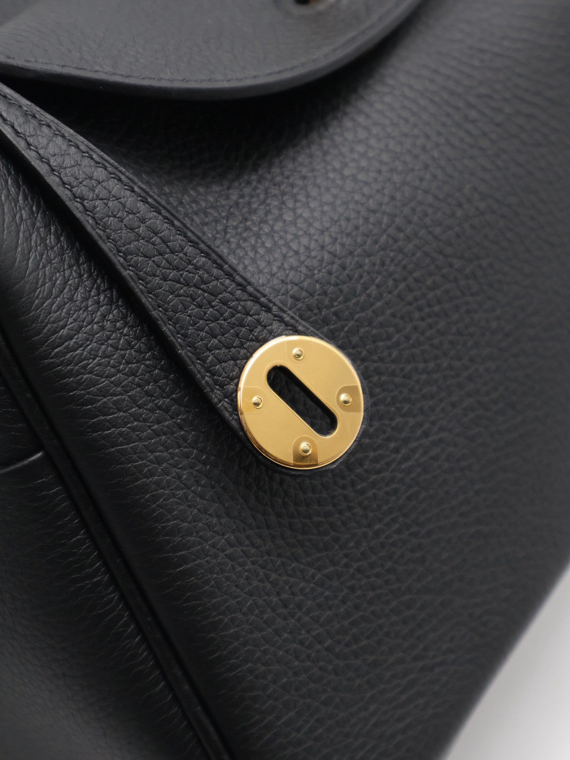 HERMES Lindy 26 - Noir 89 黑金 B