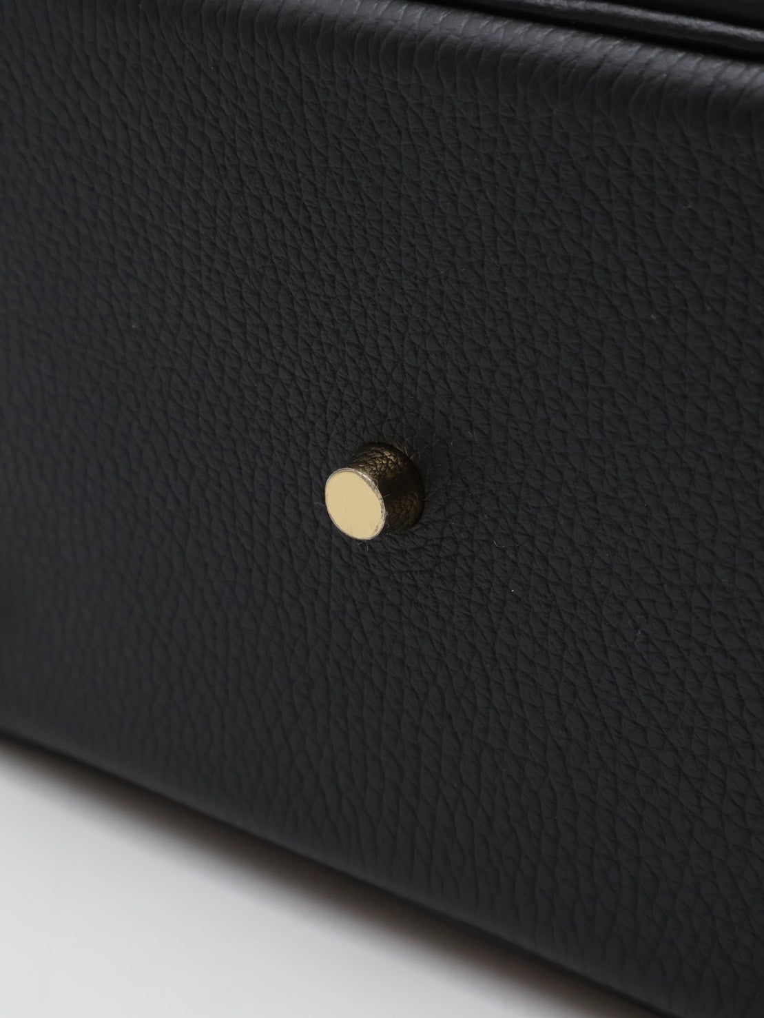 HERMES Lindy 26 - Noir 89 黑金 B