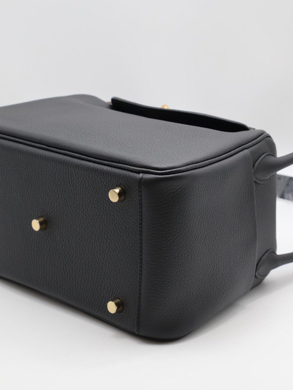 HERMES Lindy 26 - Noir 89 黑金 B