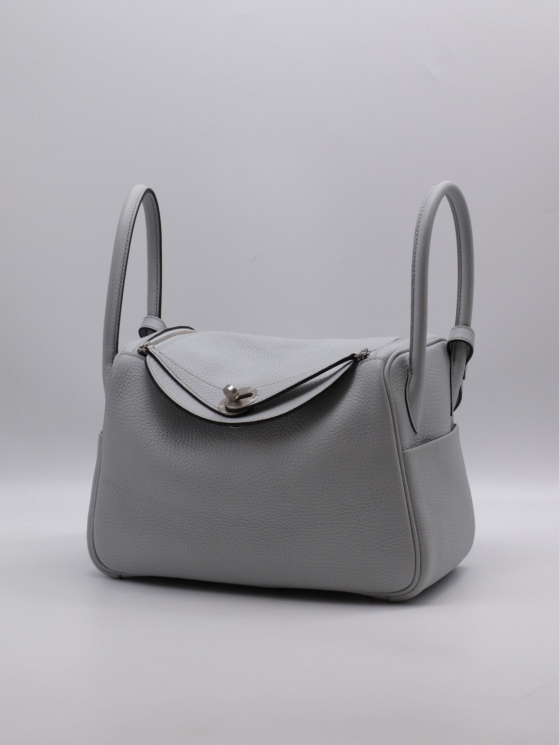 HERMES Lindy 26 - Bleu Pale 08 聖杯藍銀 U