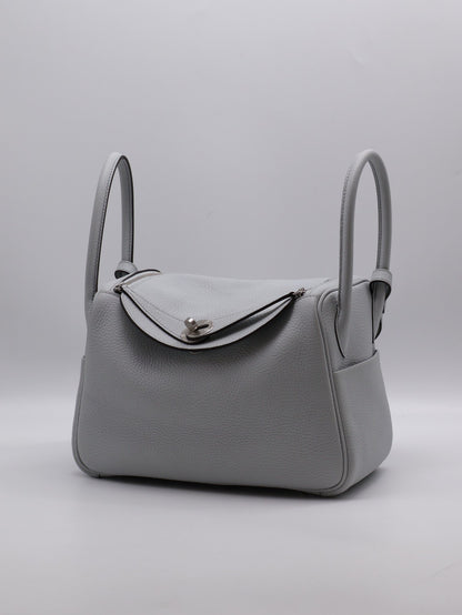 HERMES Lindy 26 - Bleu Pale 08 聖杯藍銀 U