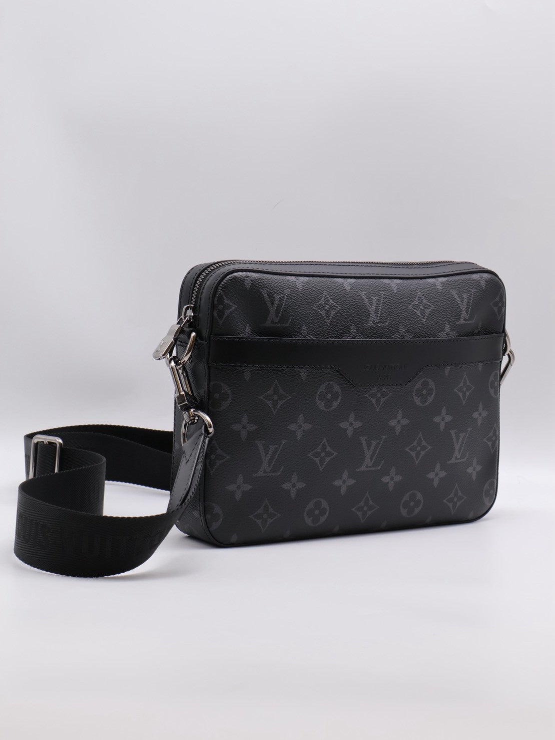 LOUIS VUITTON Trio三合一黑武士郵差包