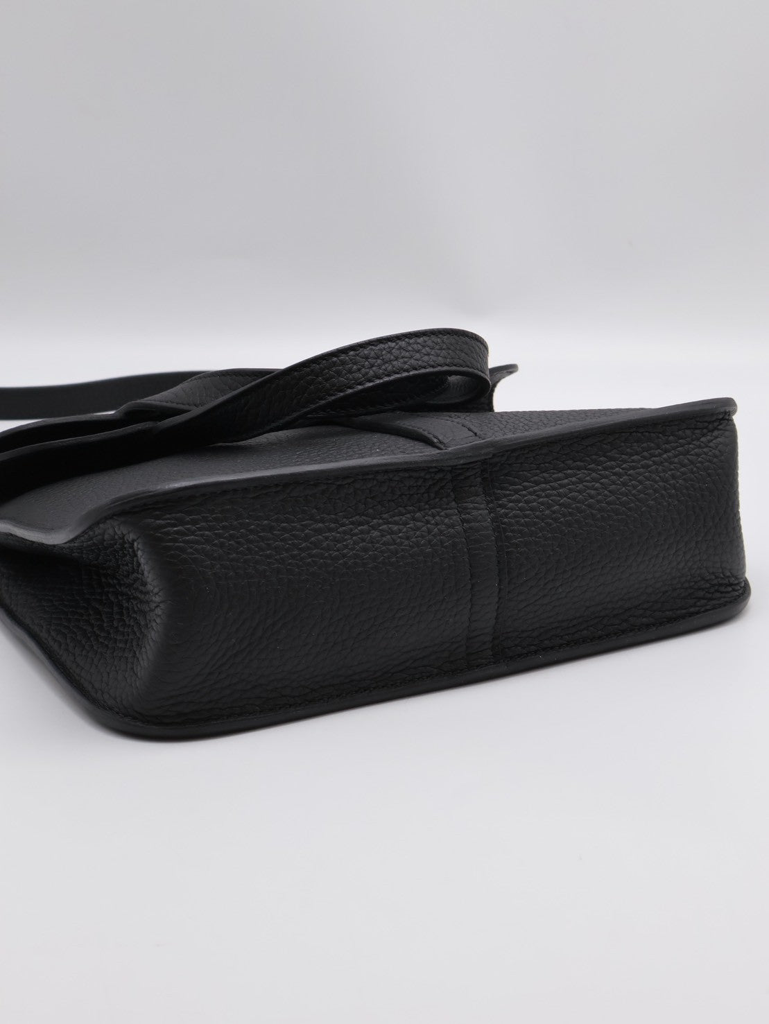 HERMES Halzan 25 - 黑金 W