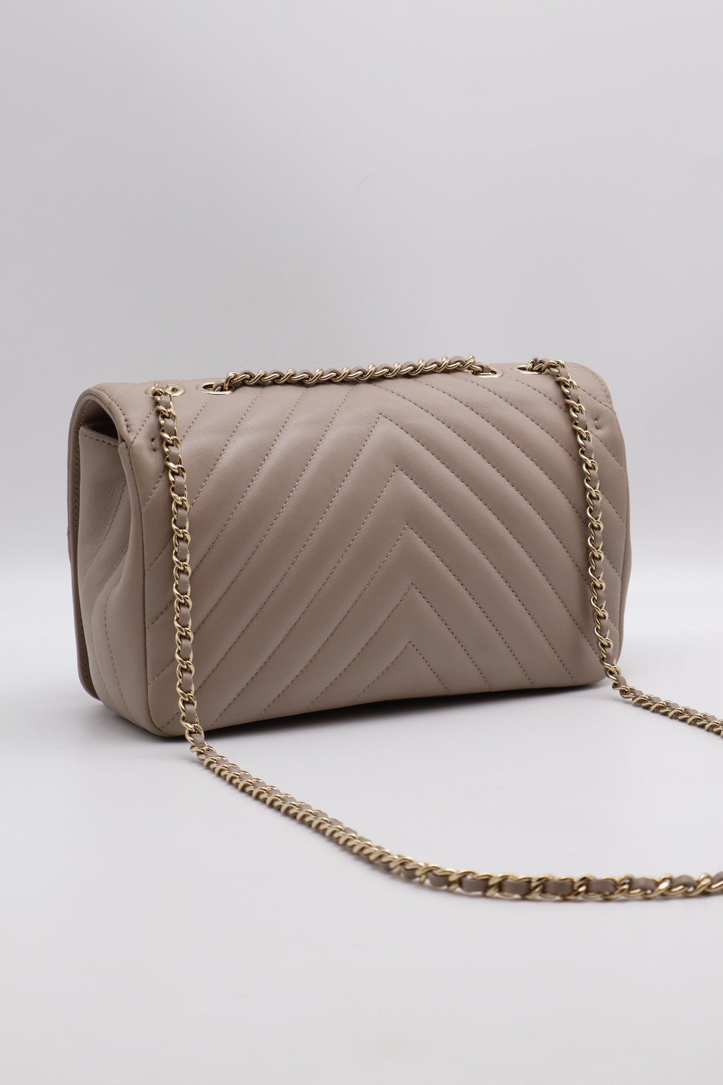 CHANEL V紋牛皮單肩包 - 米灰24開