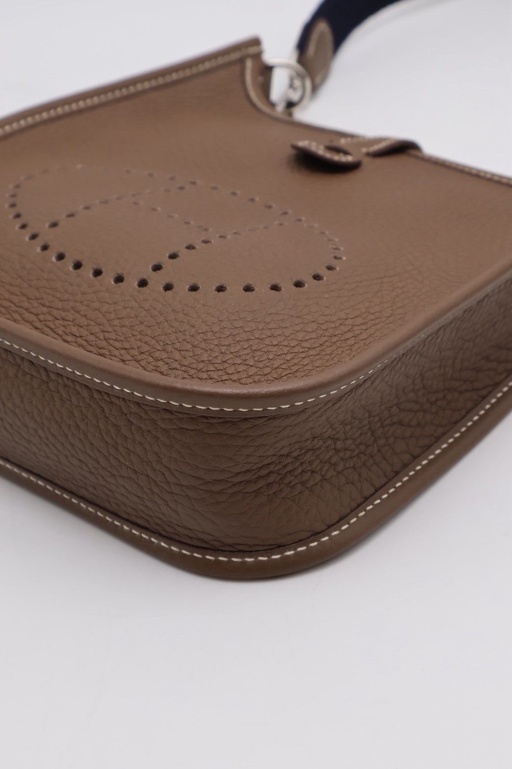 HERMES Mini Evelyne - Etoupe 18 大象灰銀配深藍背帶 U