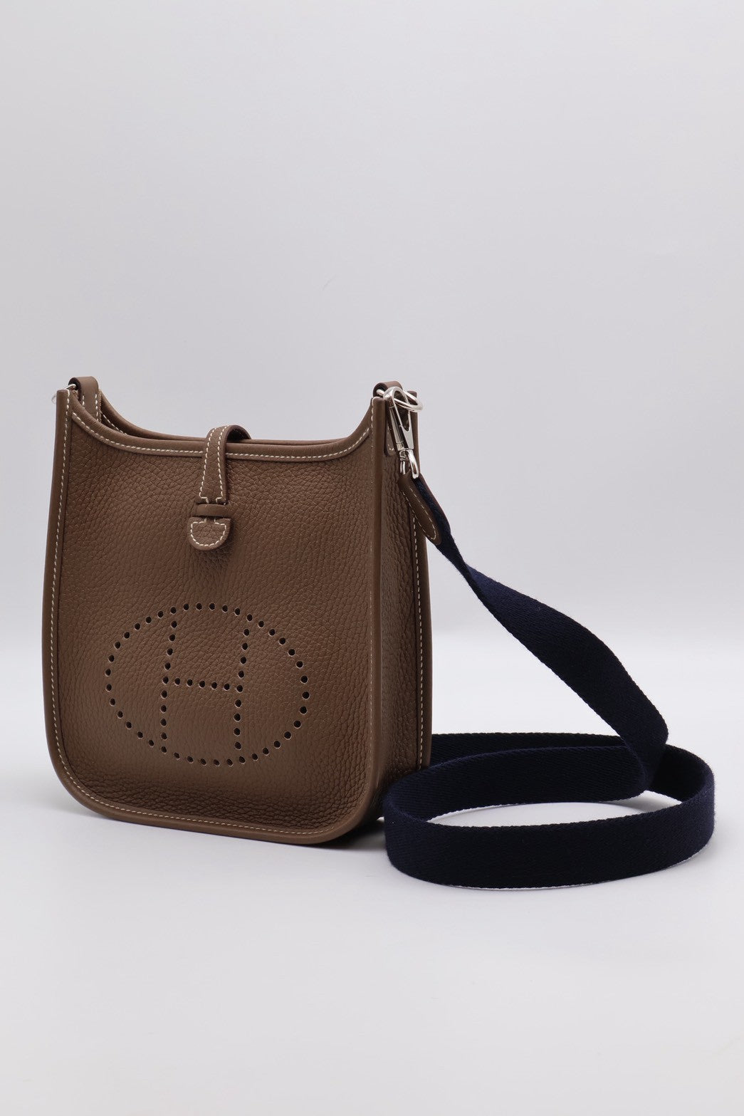 HERMES Mini Evelyne - Etoupe 18 大象灰銀配深藍背帶 U
