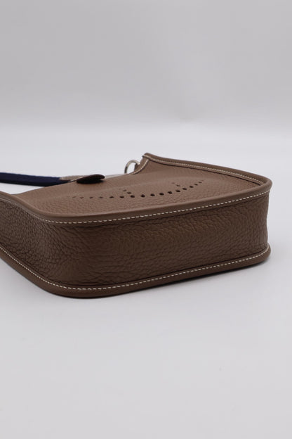 HERMES Mini Evelyne - Etoupe 18 大象灰銀配深藍背帶 U
