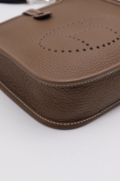 HERMES Mini Evelyne - Etoupe 18 大象灰銀配深藍背帶 U