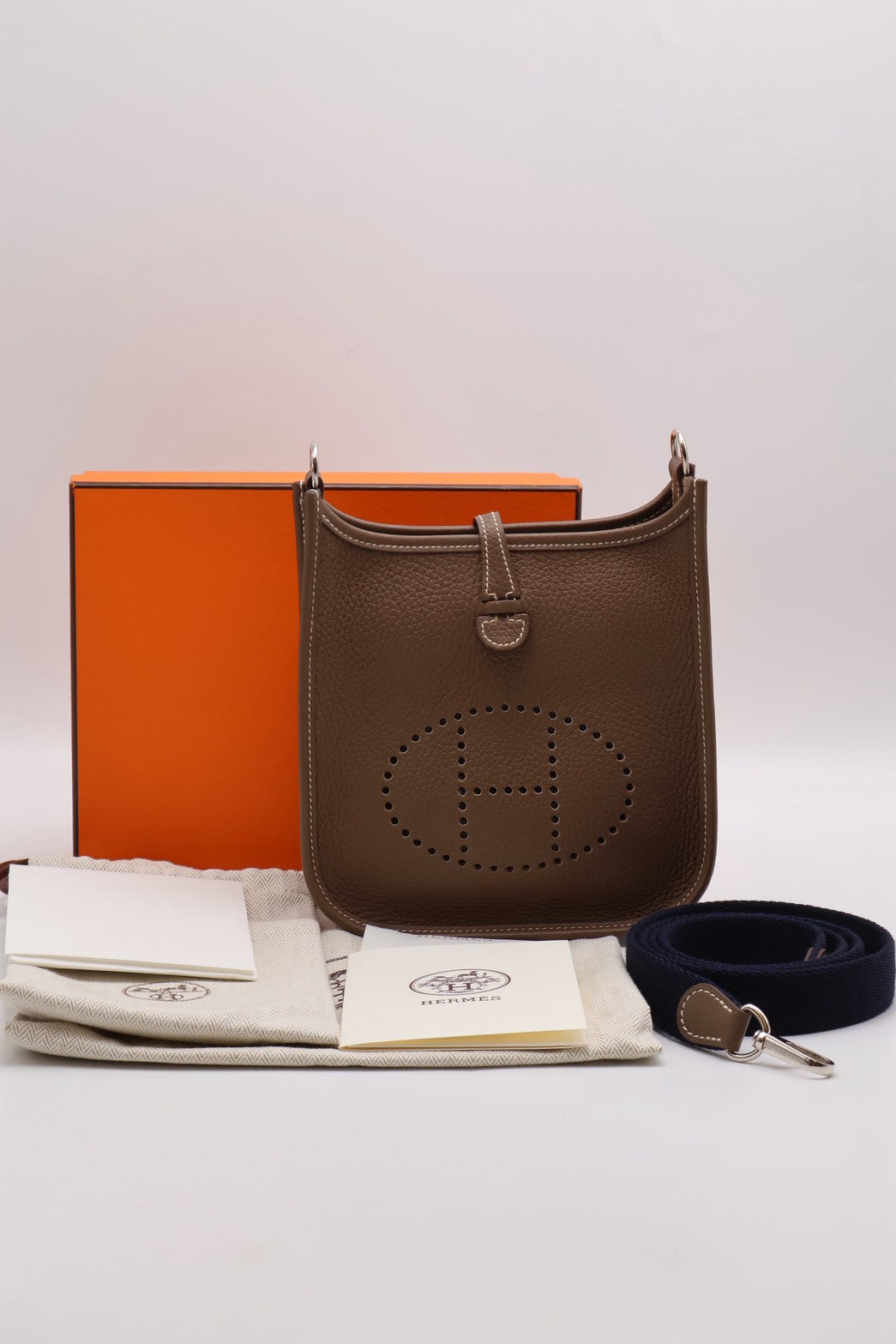 HERMES Mini Evelyne - Etoupe 18 大象灰銀配深藍背帶 U