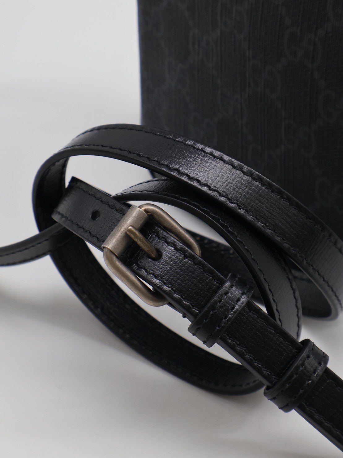 GUCCI Retro斜背小包