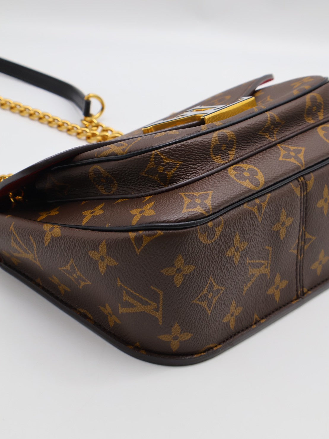 LOUIS VUITTON Passy郵差包