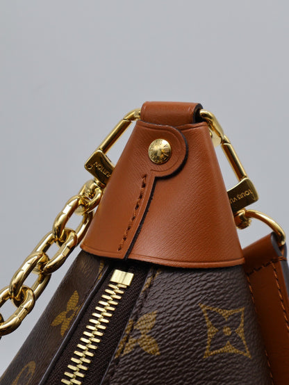 LOUIS VUITTON Loop hobo