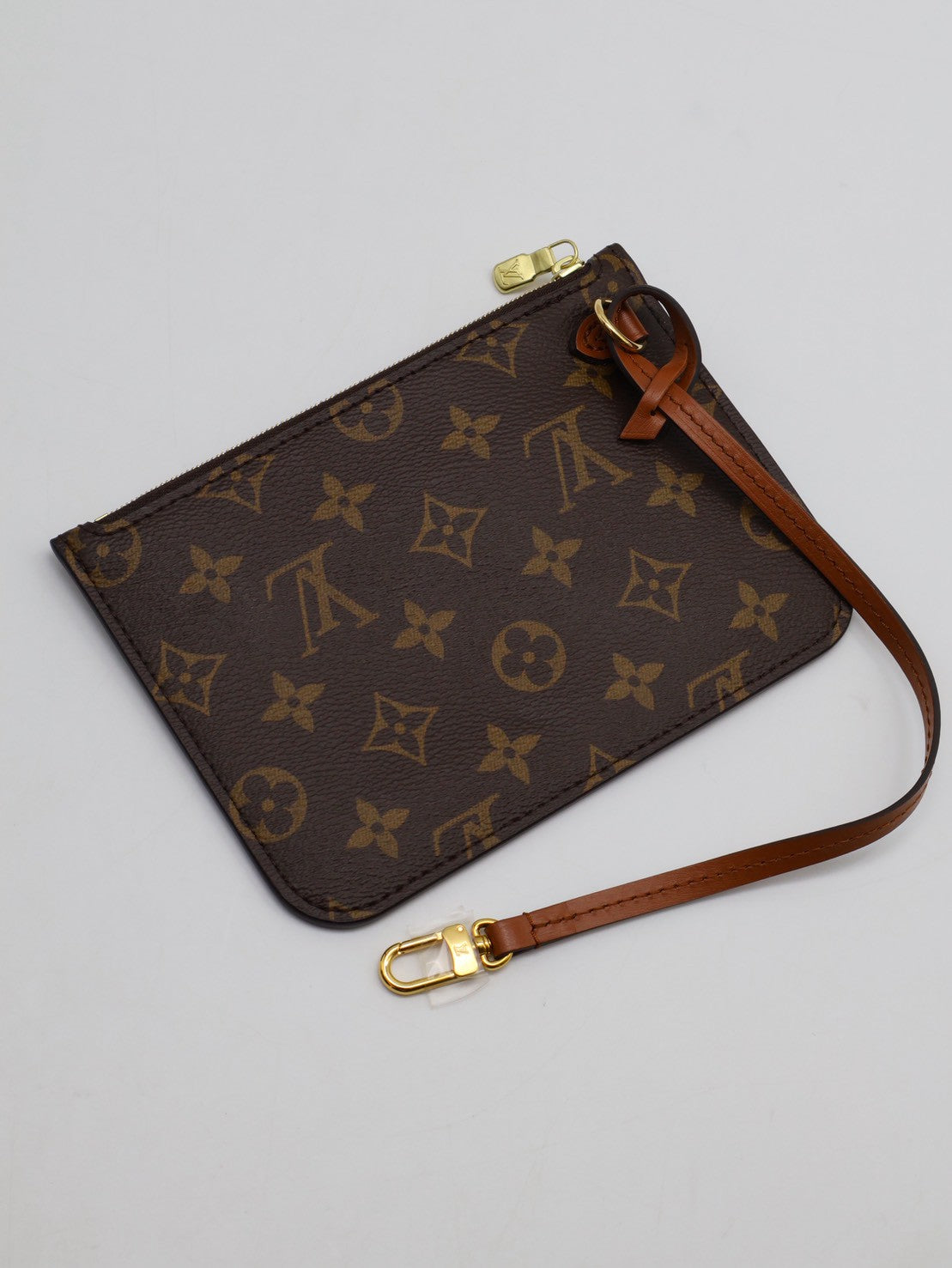 LOUIS VUITTON Loop hobo