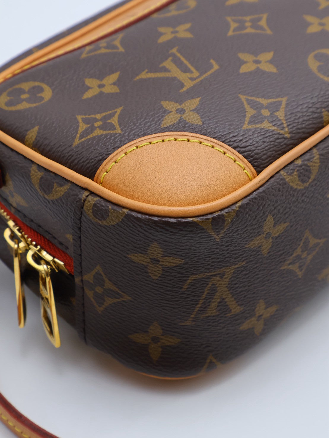 LOUIS VUITTON Deauville Mini相機包
