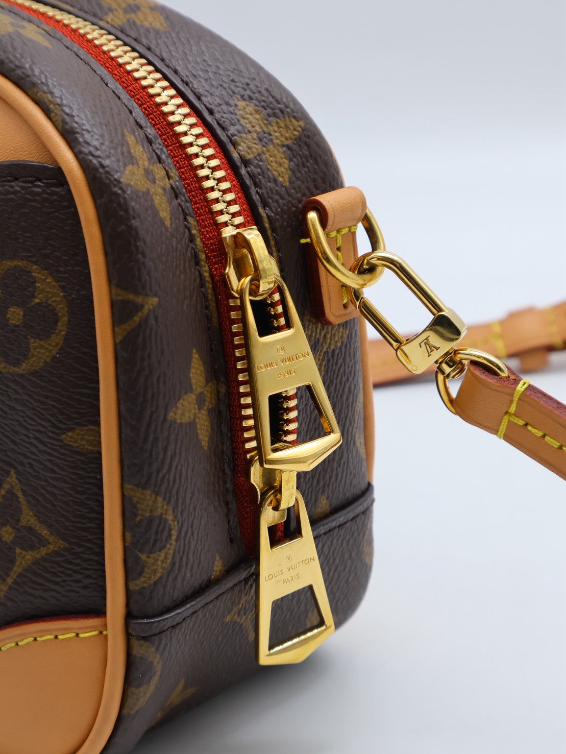LOUIS VUITTON Deauville Mini相機包