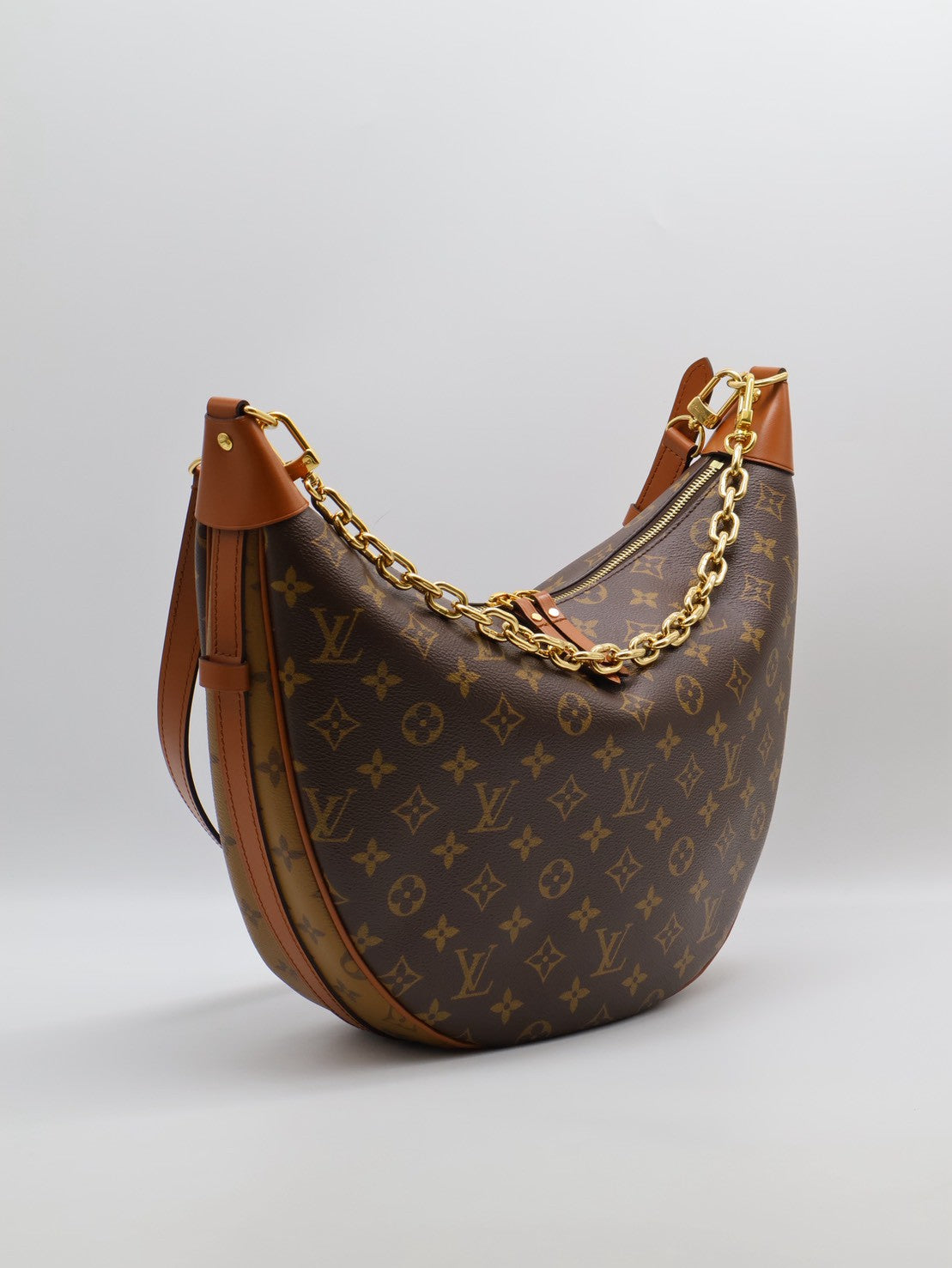 LOUIS VUITTON Loop hobo