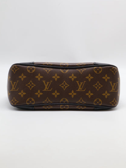 LOUIS VUITTON Boulogne牛角包 - PM黑