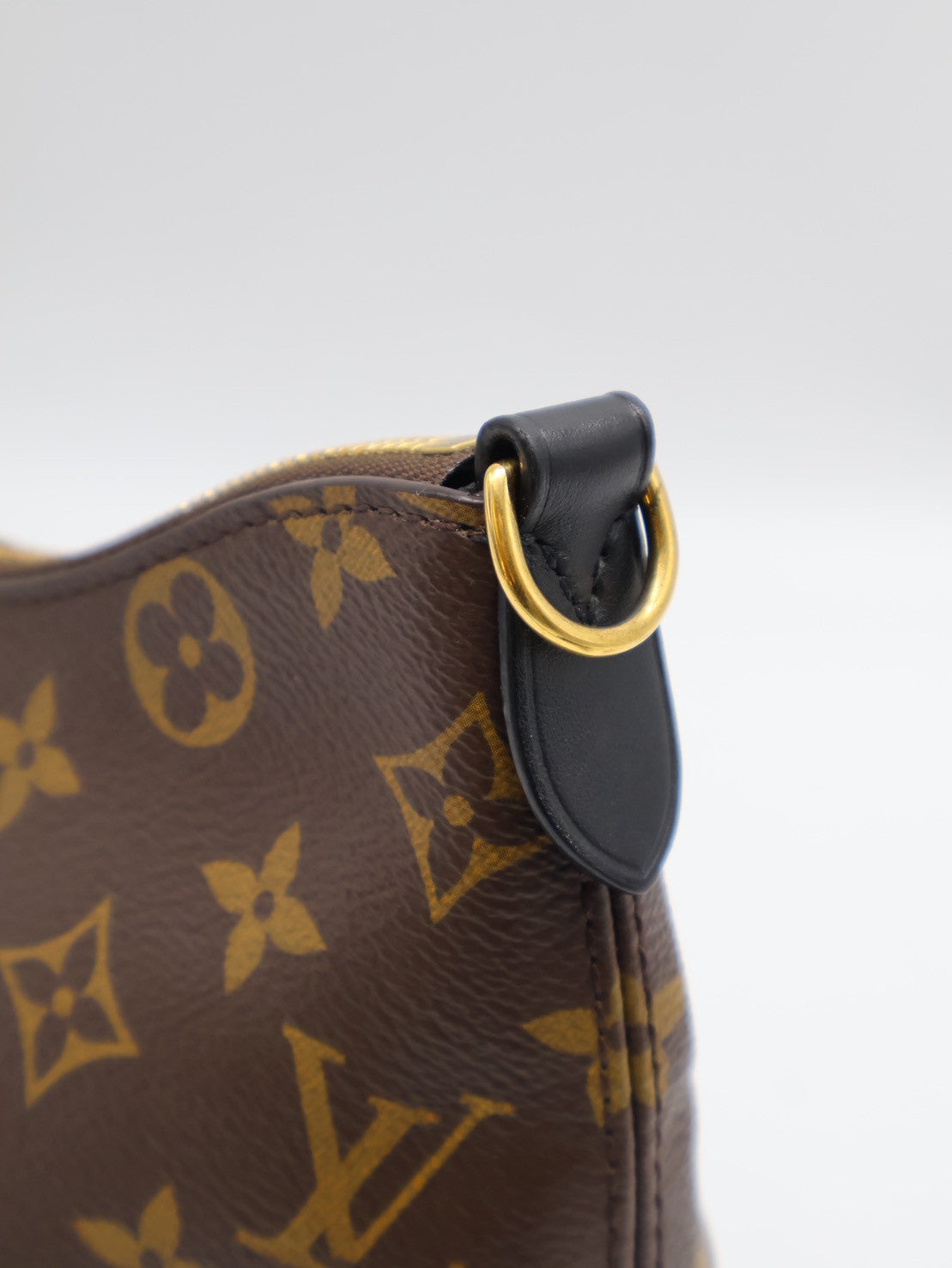 LOUIS VUITTON Boulogne牛角包 - PM黑