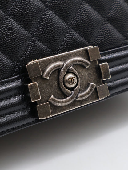 CHANEL Boy25 粒面牛皮口蓋包 - 黑銀26開