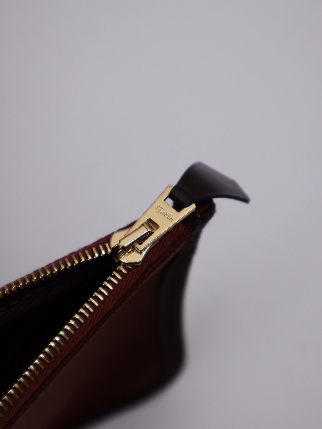HERMES Herbag Zip 31 - 愛馬仕紅 / 烏木金 Z