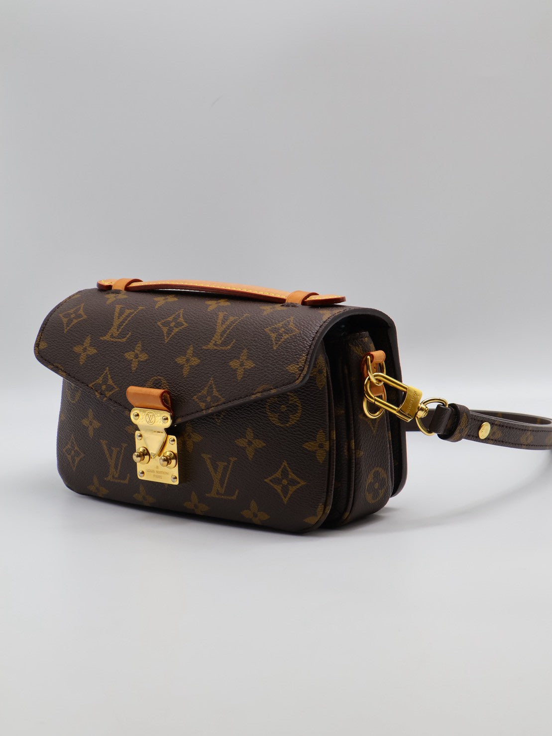 LOUIS VUITTON Pochette Metis East West郵差包