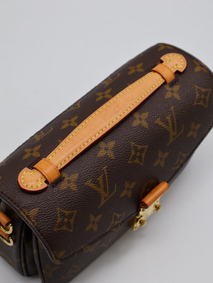 LOUIS VUITTON Pochette Metis East West郵差包