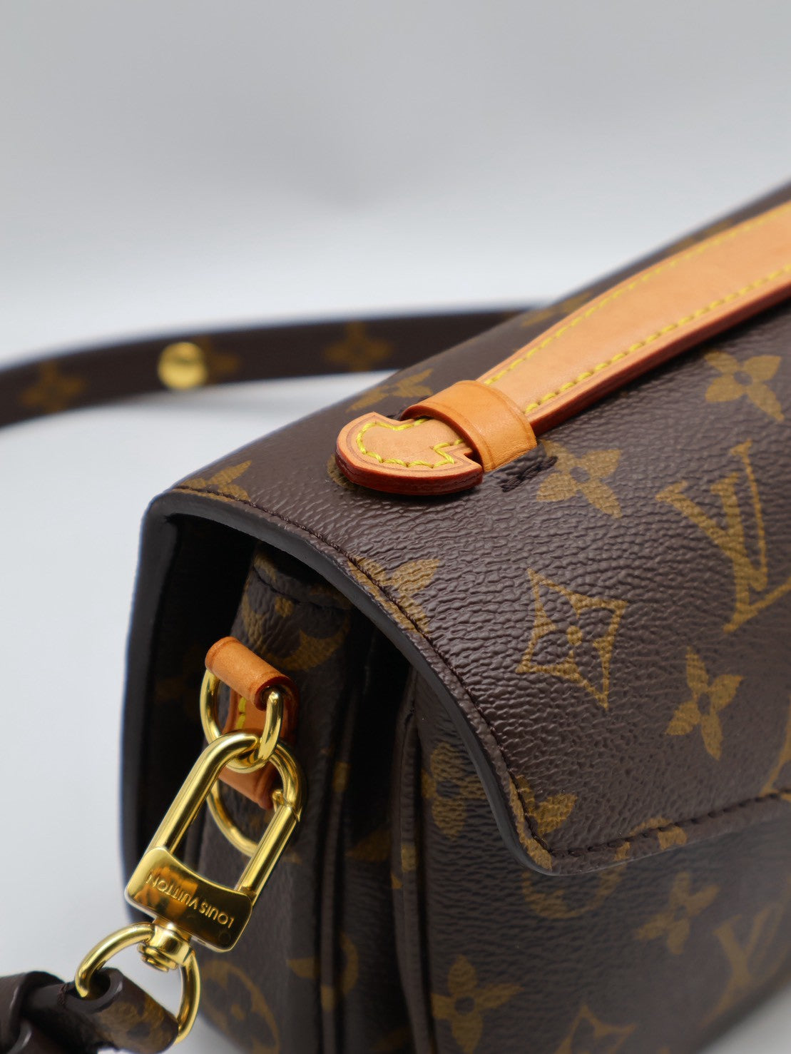LOUIS VUITTON Pochette Metis East West郵差包
