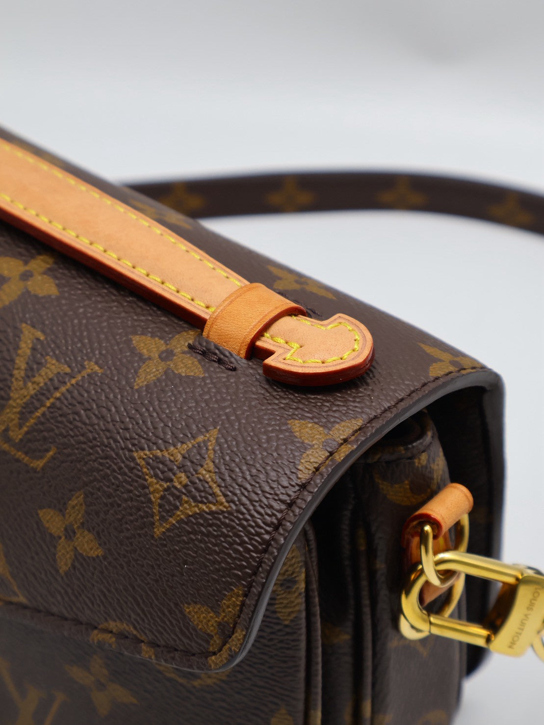 LOUIS VUITTON Pochette Metis East West郵差包